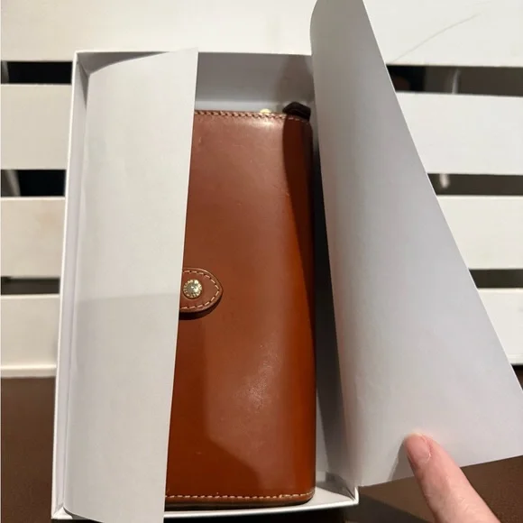 Dooney & Bourke Alto Large Double Zip Organizer Wallet - Picture 2 of 6